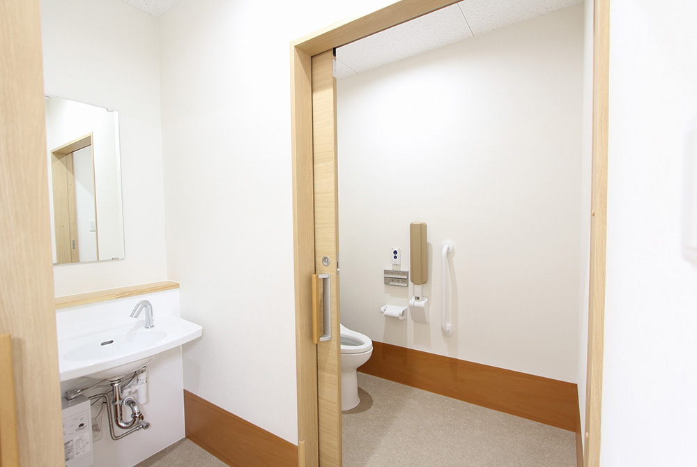 共用トイレ