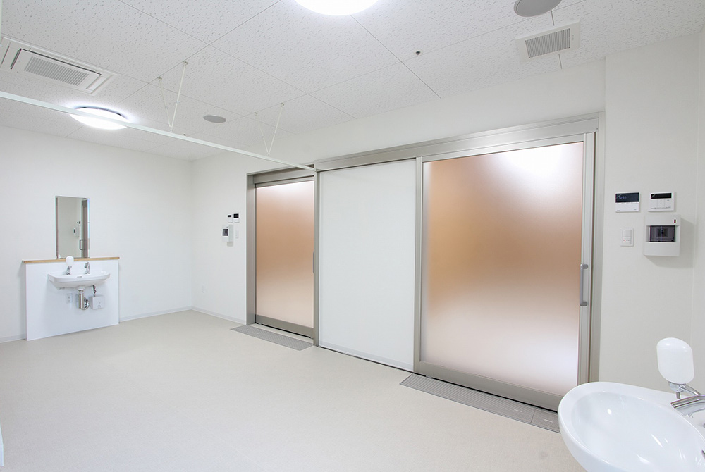 浴室（更衣場）